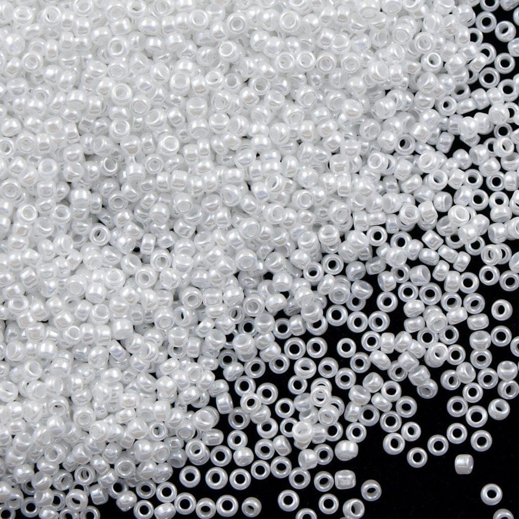 Miyuki Seed Beads 6/0 White Pearl Ceylon, 0420