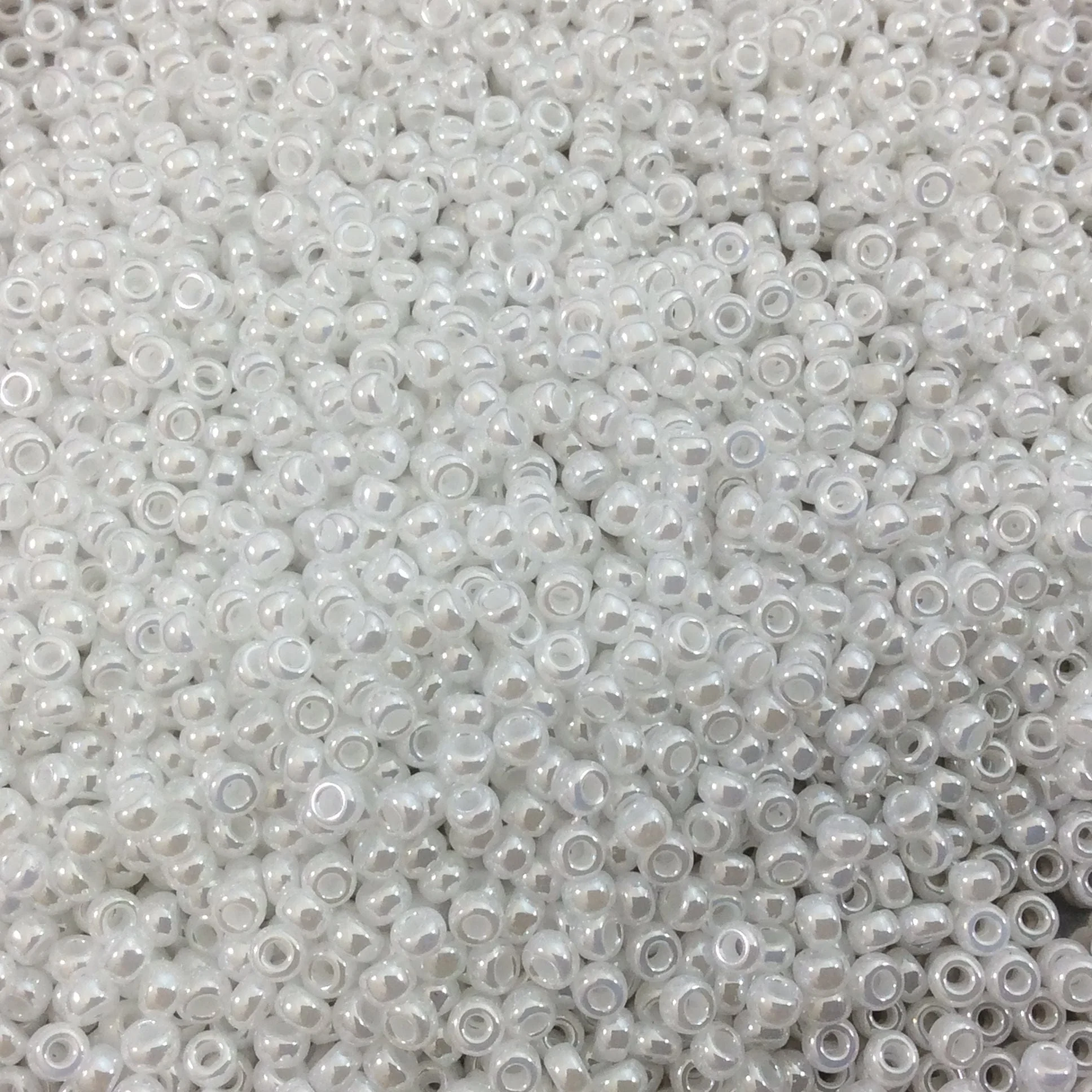 Miyuki Seed Beads 8/0   White Ceylon , 0528